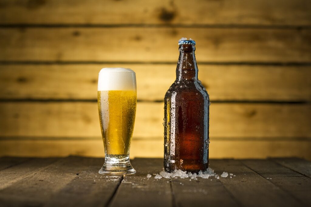 Steun onze club via de wijn- & bieractie van de heren- en damesselectie!