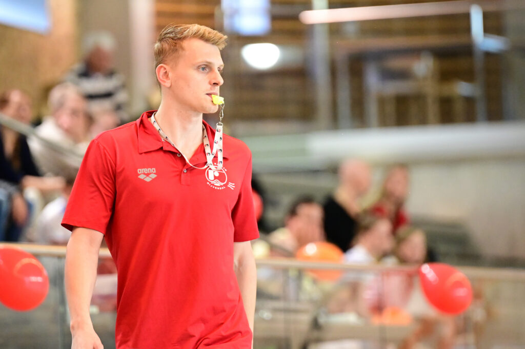 Word waterpolo clubscheidsrechter!